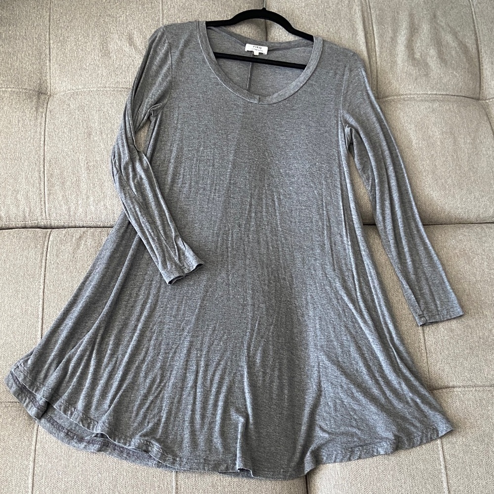 Piko Gray V-Neck Long Sleeve Dress, size Small